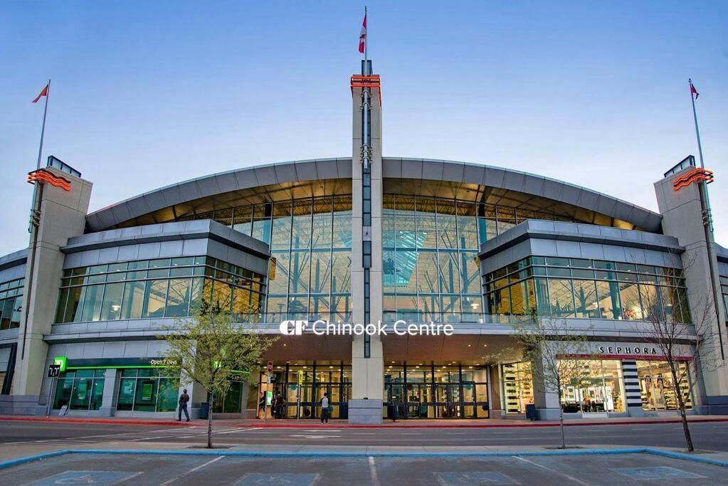 Holiday home Prestigious Stay,2br3bed Suites,near Uofc,hospitals Calgary