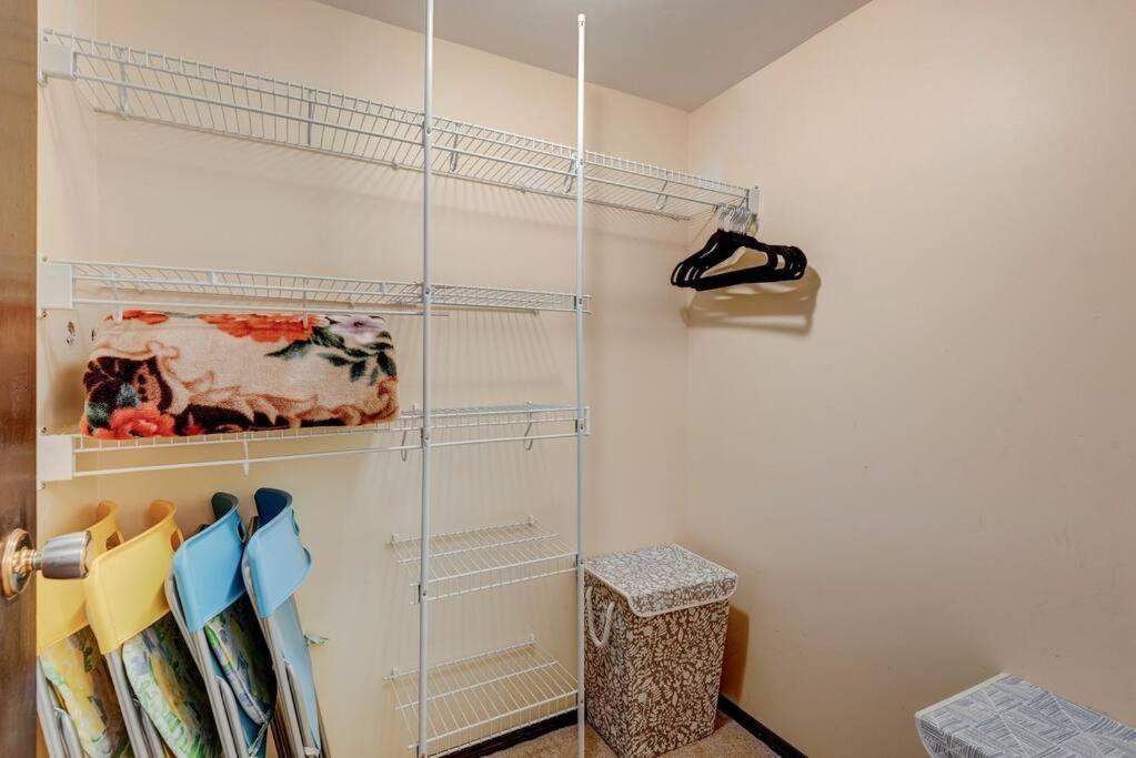 Holiday home Prestigious Stay,2br3bed Suites,near Uofc,hospitals