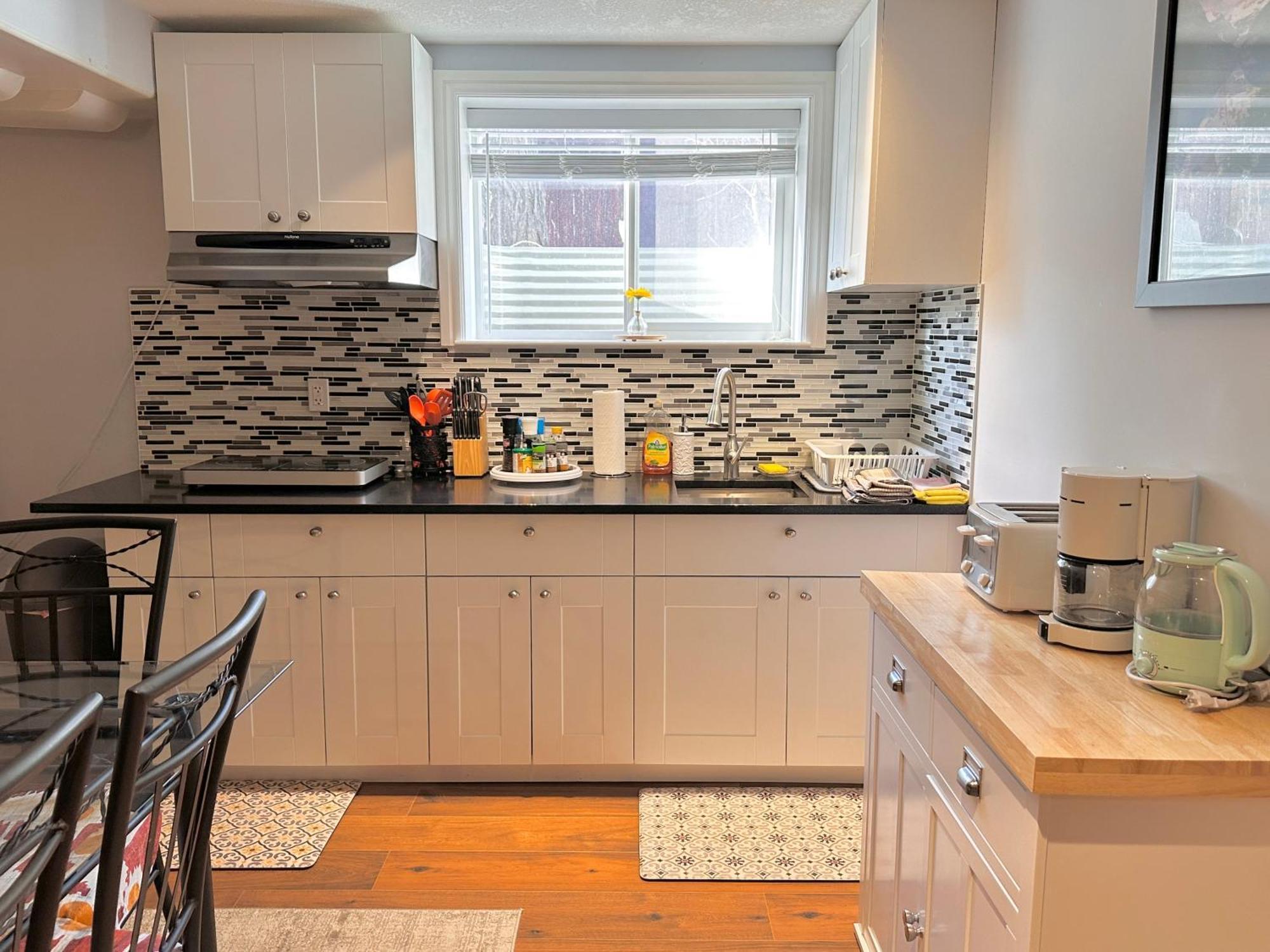 Prestigious Stay,2br3bed Suites,near Uofc,hospitals Calgary