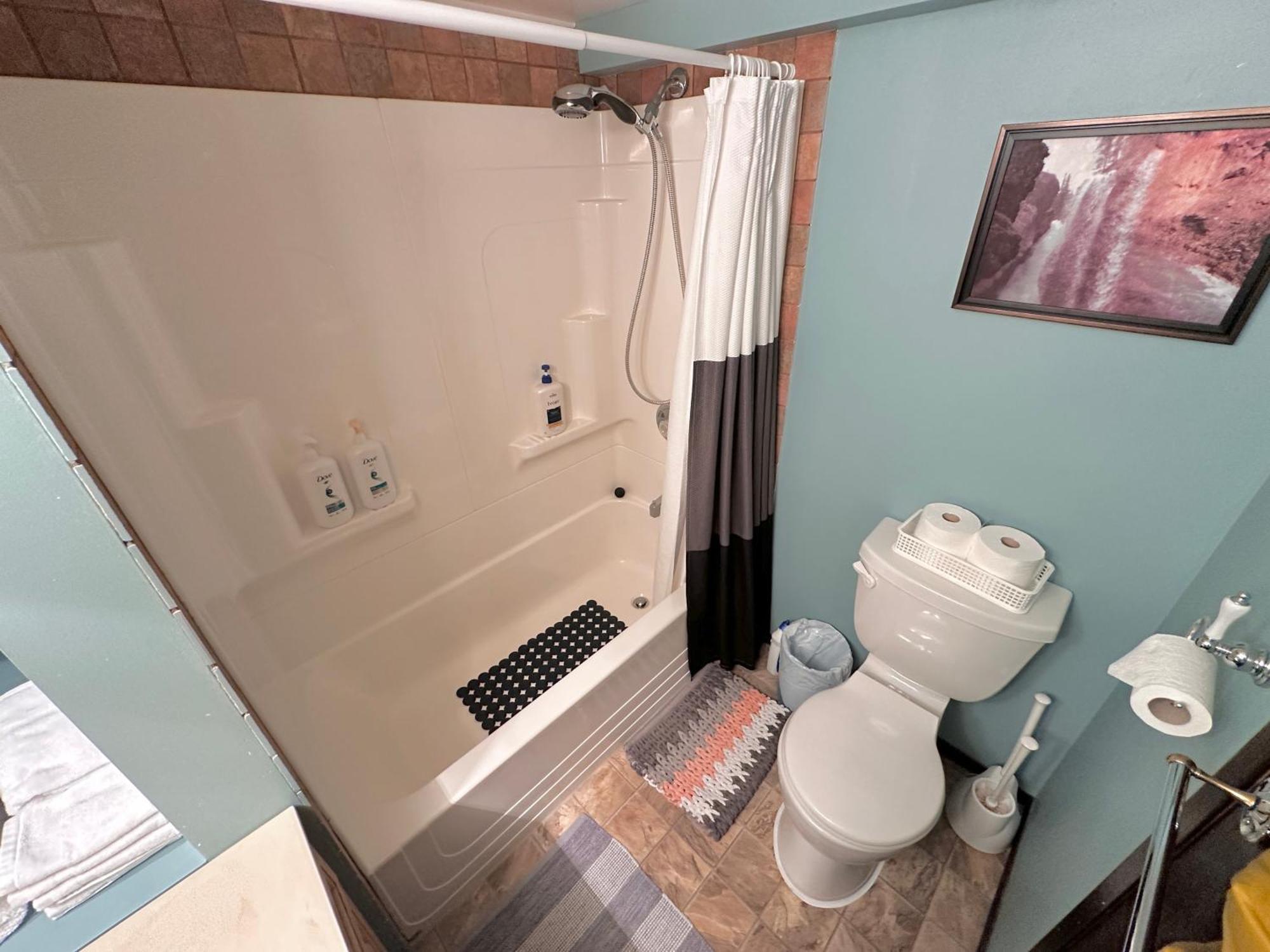 Prestigious Stay,2br3bed Suites,near Uofc,hospitals * Calgary