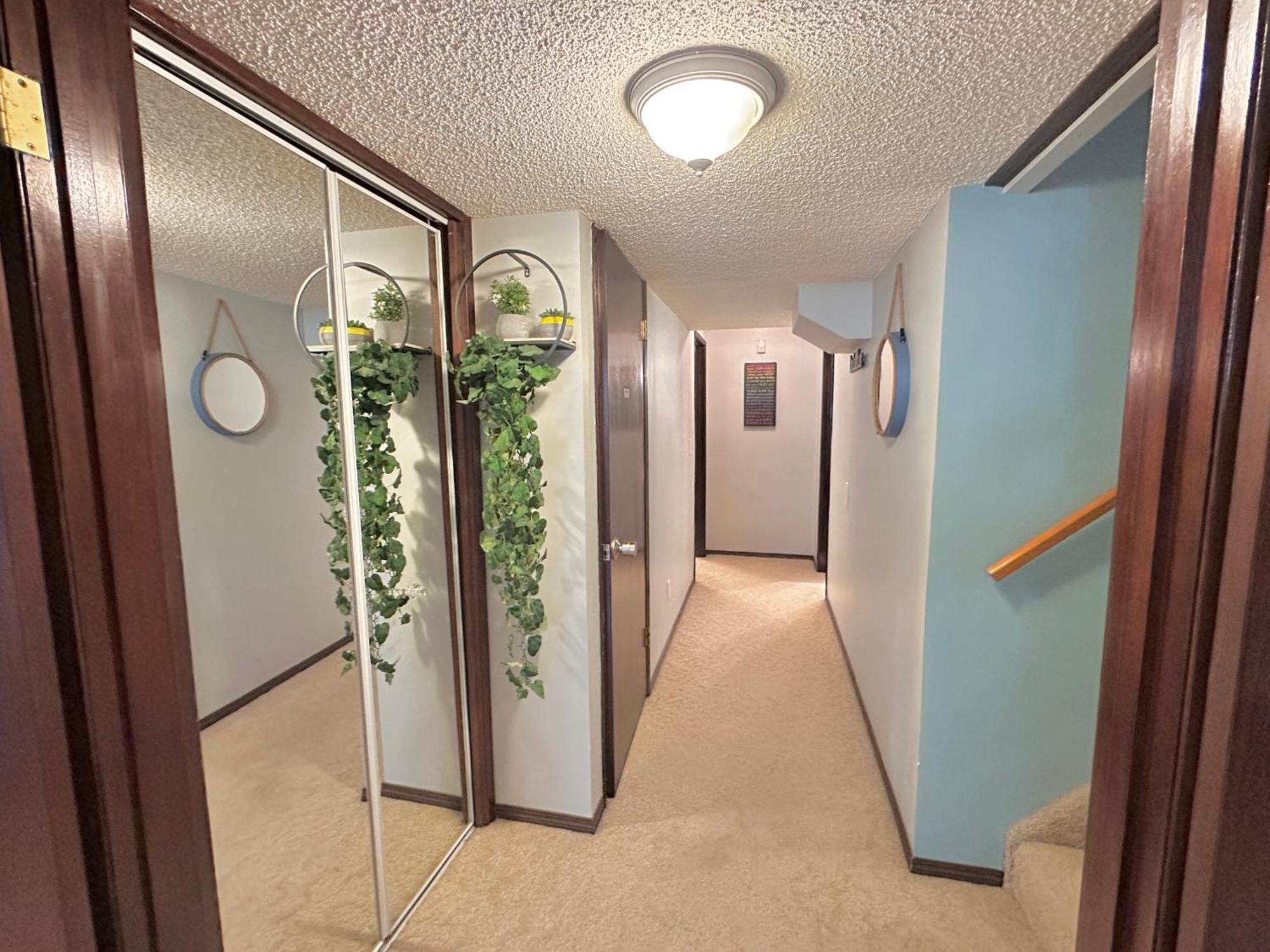 Prestigious Stay,2br3bed Suites,near Uofc,hospitals Holiday home *
